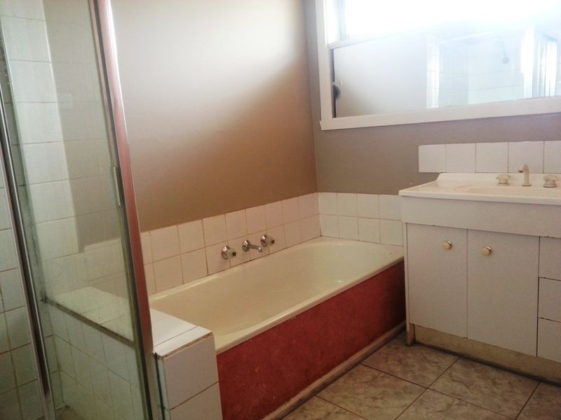 14 Tanglewood Street, Kings Park VIC 3021