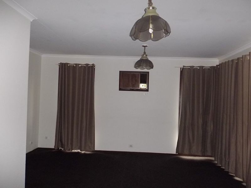 9 Fairmont Street, Kings Park VIC 3021