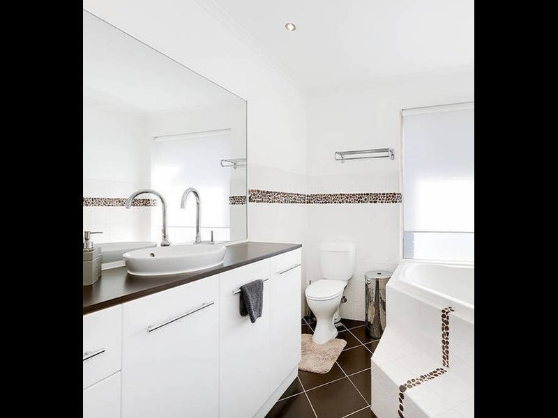 31 Wattletree Drive, Taylors Hill VIC 3037