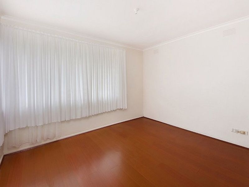 26 Curlew Close, Melton VIC 3337