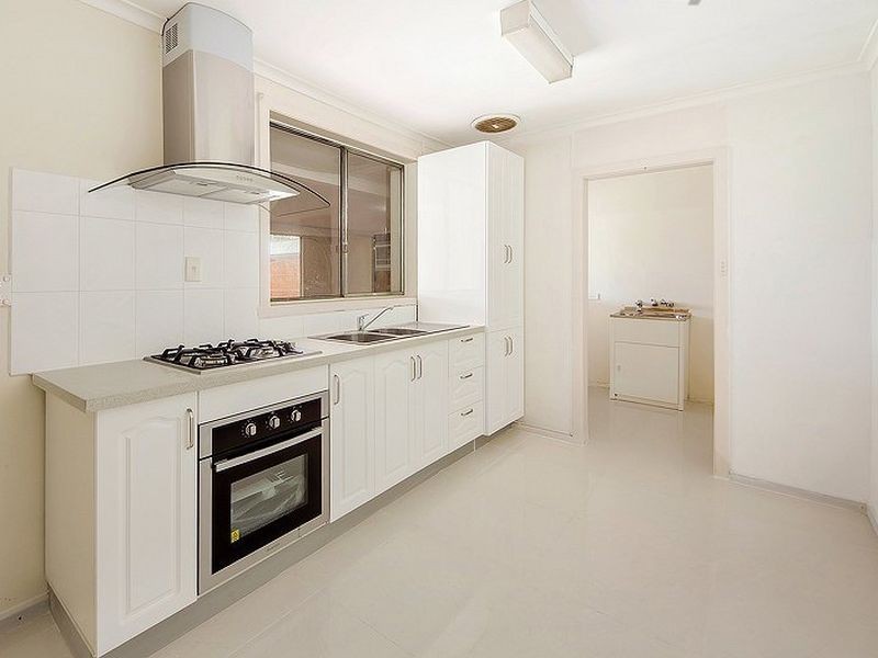 26 Curlew Close, Melton VIC 3337