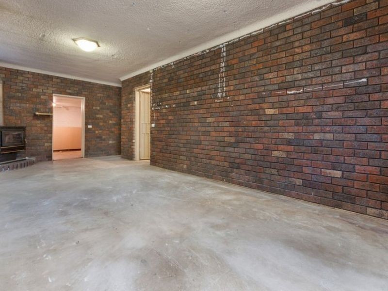 5 Blamey Drive, Melton South VIC 3338