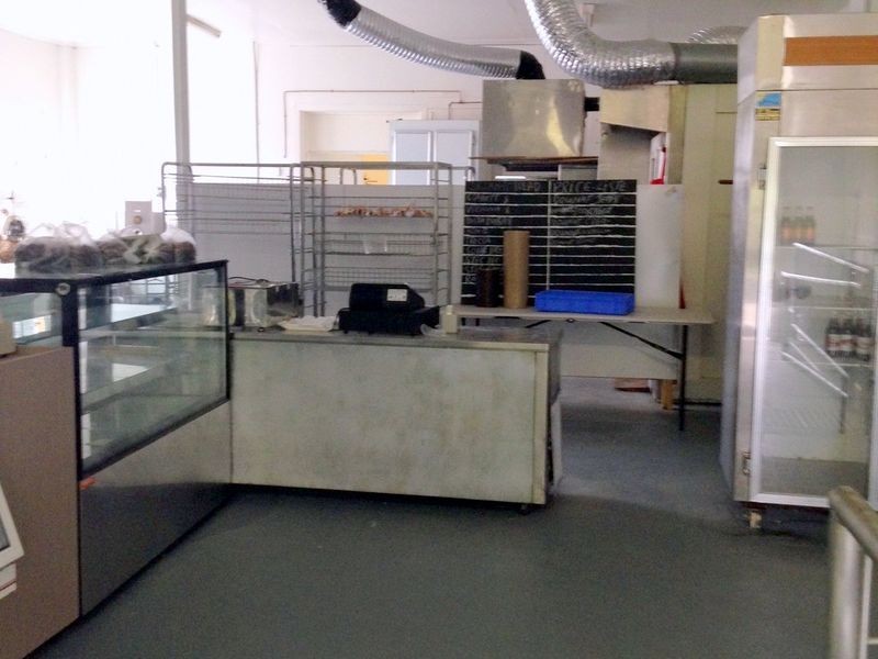 8 Charles Street, St Albans VIC 3021