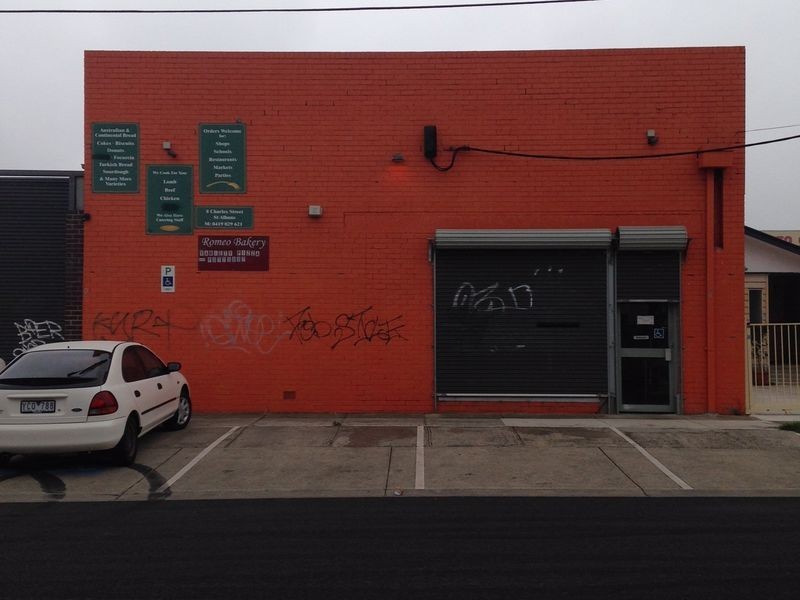 8 Charles Street, St Albans VIC 3021