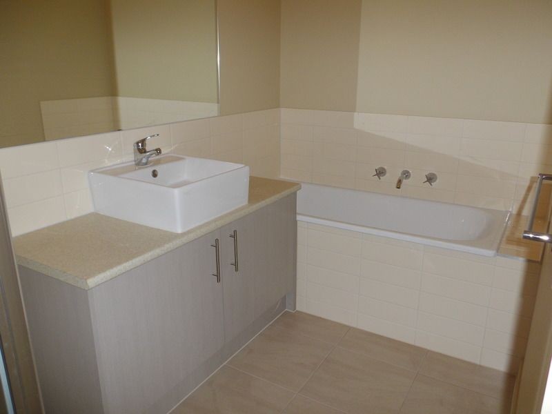 2 Viscosa Road, Brookfield VIC 3338