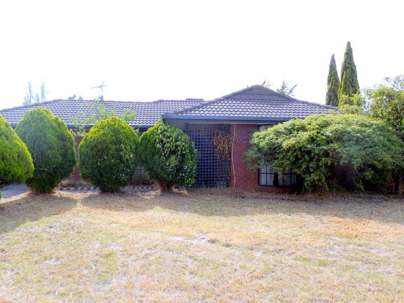 11 Yeats Street, Delahey VIC 3037