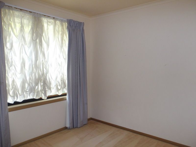 11 Yeats Street, Delahey VIC 3037