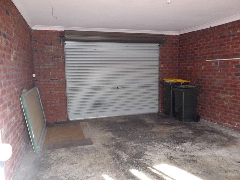 11 Yeats Street, Delahey VIC 3037