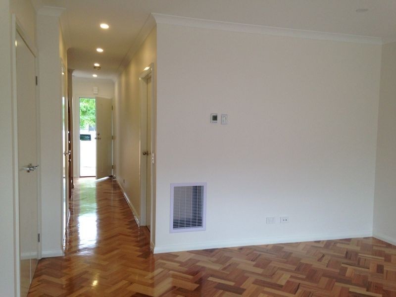 2/76 Station Avenue, St Albans VIC 3021