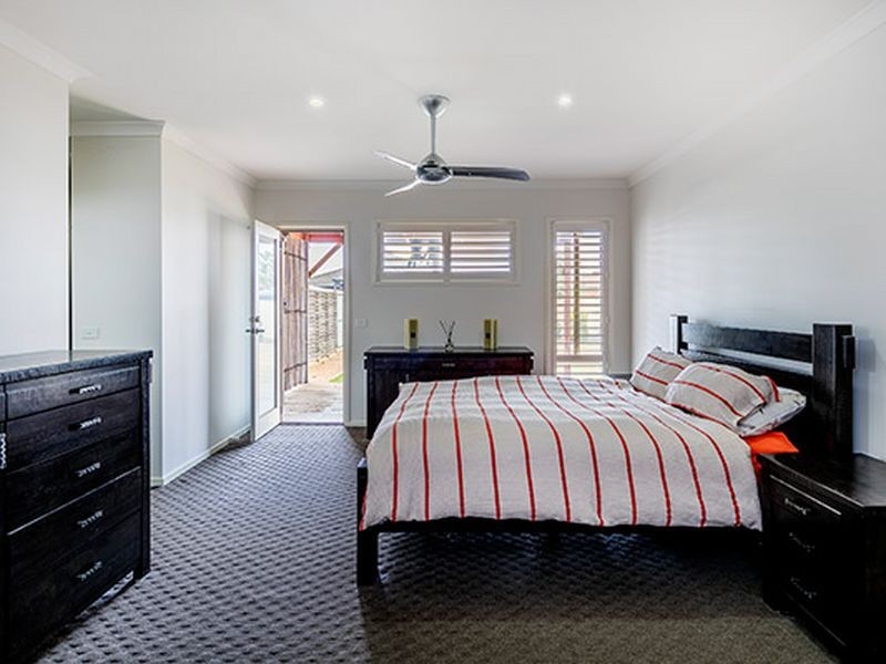 20 Featherhead Way, Melton West VIC 3337