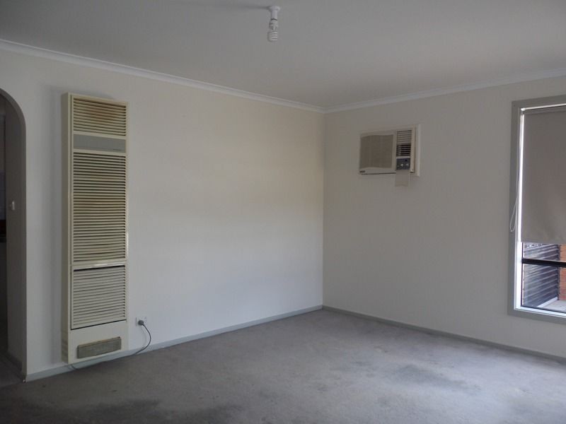 1/9 Adams Street, St Albans VIC 3021