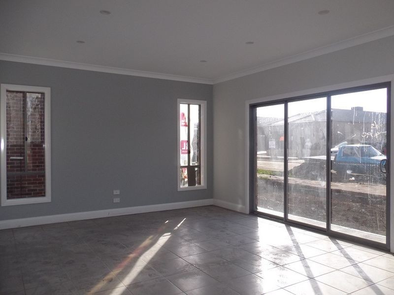 50 Lawrence Avenue, Melton West VIC 3337