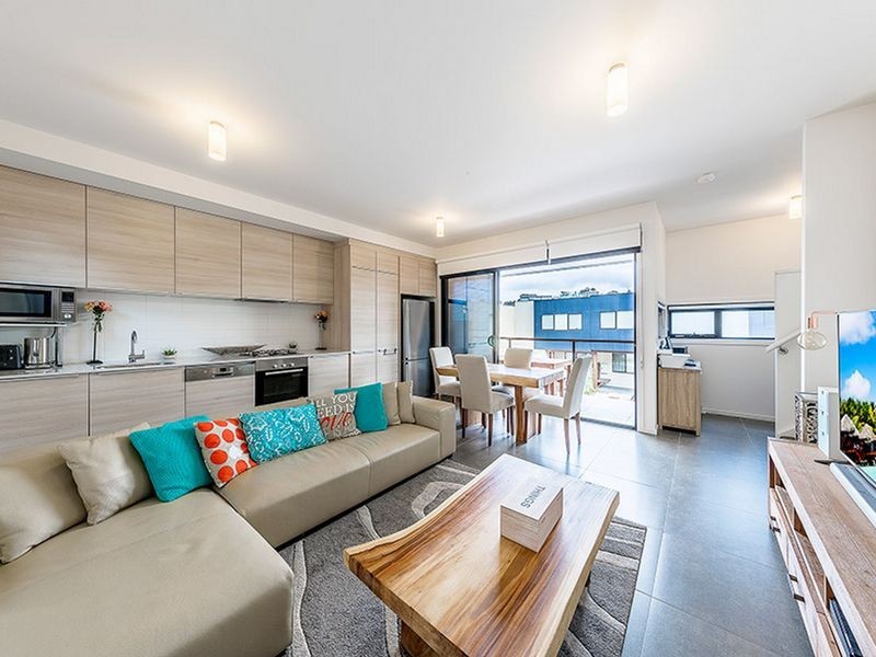 2 Grand Valley, Keilor East VIC 3033