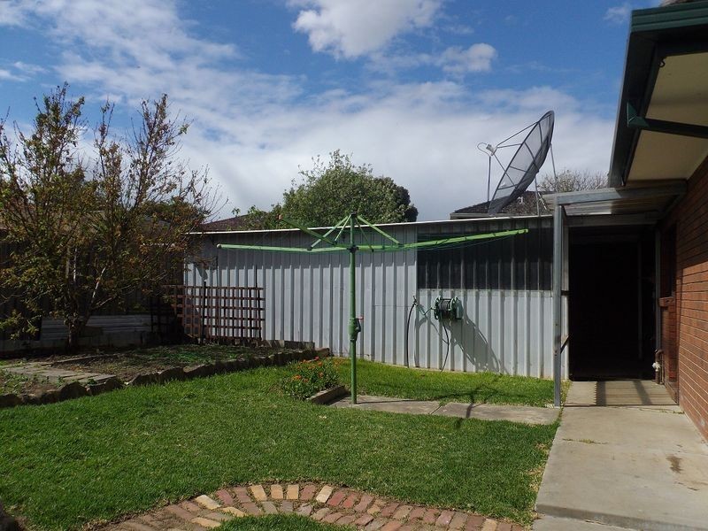 4 Daimler Avenue, Keilor Downs VIC 3038