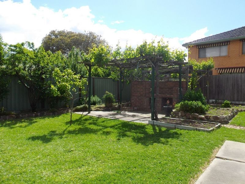 4 Daimler Avenue, Keilor Downs VIC 3038