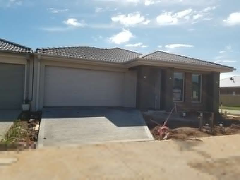 7 Fleece Road, Rockbank VIC 3335