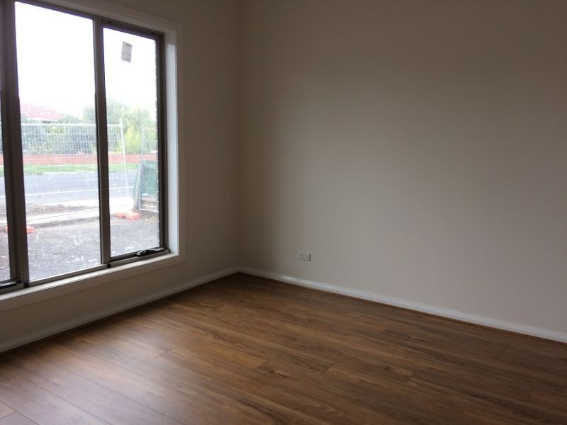 1/15 Adelaide Street, Albion VIC 3020