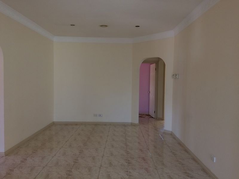 8 Moonstone Circuit, St Albans VIC 3021