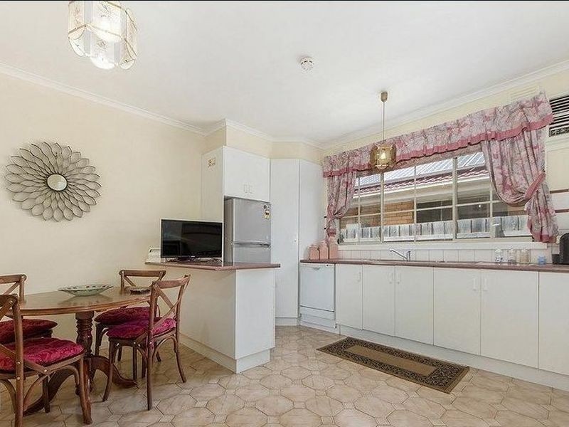 89 Leonard Avenue, St Albans VIC 3021