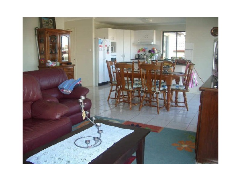 31 Kenswick Drive, Hillside VIC 3037