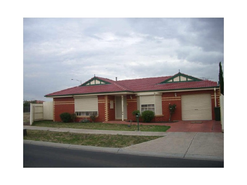 24 Contursi Drive, Sydenham VIC 3037