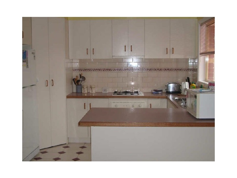 24 Contursi Drive, Sydenham VIC 3037