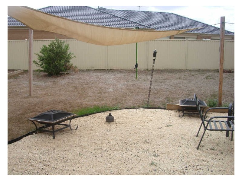 13 Thomson Way, Taylors Hill VIC 3037