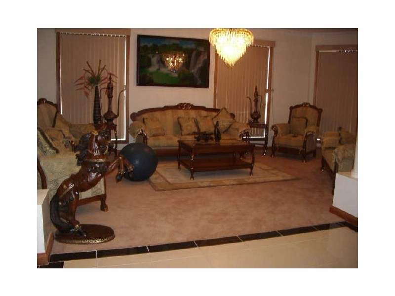 6 Willowood Court, Taylors Hill VIC 3037