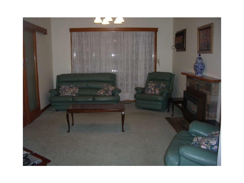 2 Moffat Street, St Albans VIC 3021