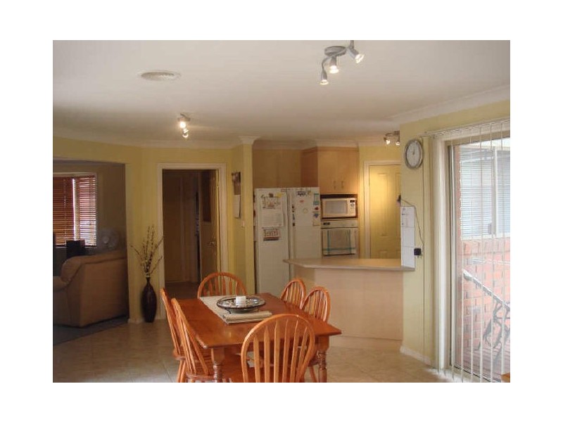 7 Webbs Avenue, Taylors Hill VIC 3037