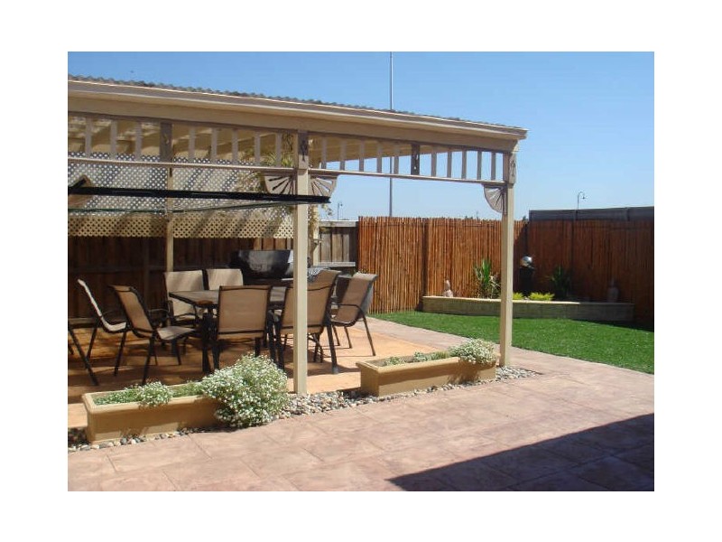 31 Durack Circuit, Taylors Hill VIC 3037