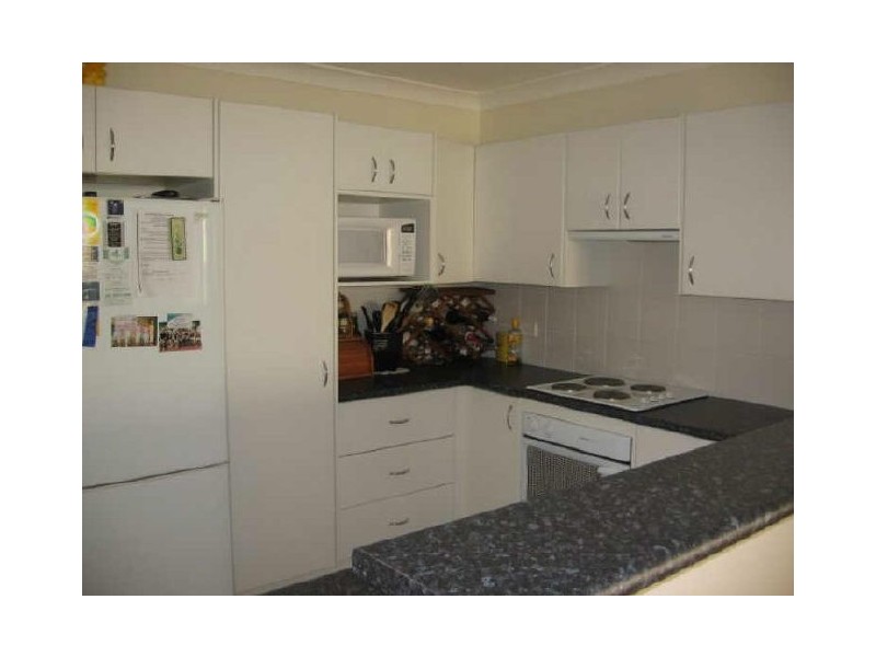 1A Hampton Way, Maryland NSW 2287