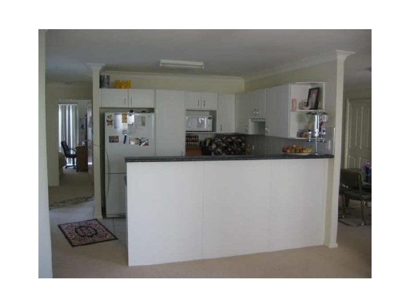 1A Hampton Way, Maryland NSW 2287