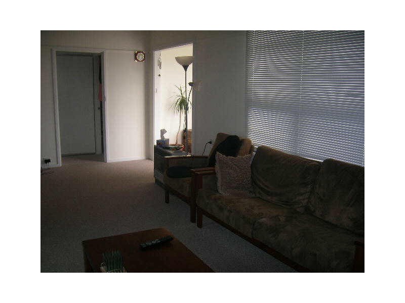 8 Tobruk Crescent, Shortland NSW 2307