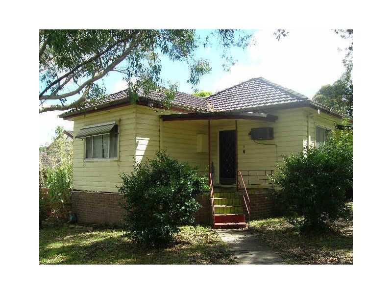 2 Lee Crescent, Birmingham Gardens NSW 2287