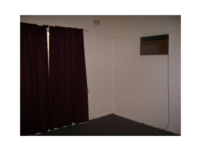 2 Lee Crescent, Birmingham Gardens NSW 2287