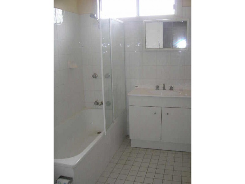 2 Lee Crescent, Birmingham Gardens NSW 2287