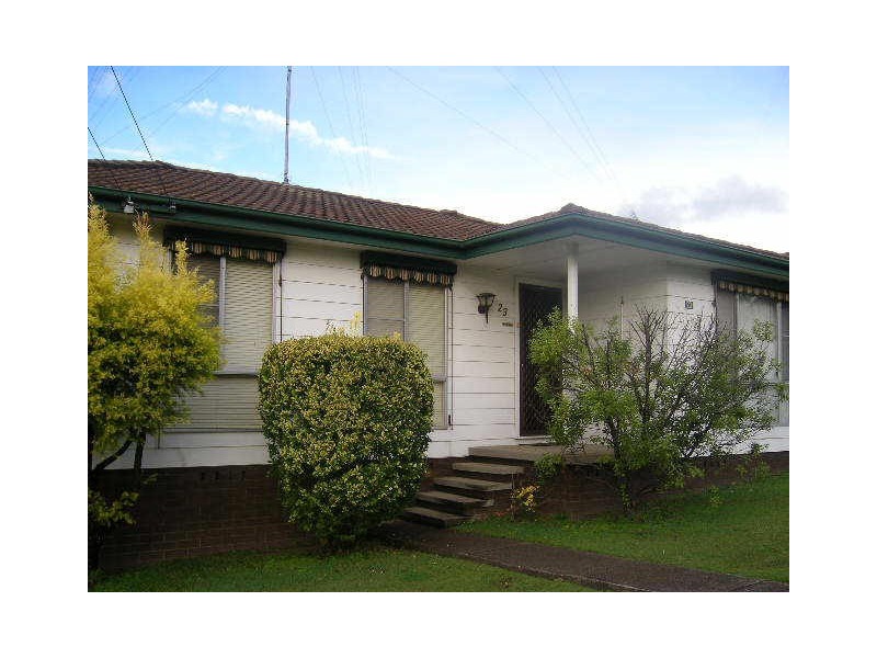 23 Berwick Crescent, Maryland NSW 2287