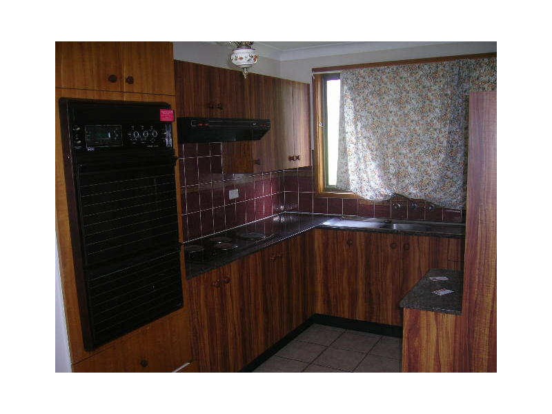 8 Lyre Close, Waratah NSW 2298