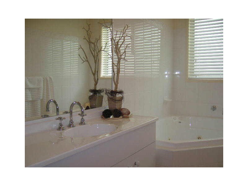 41 Moonan Street, Maryland NSW 2287