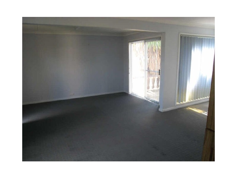 8 Sherwood Street, Elermore Vale NSW 2287