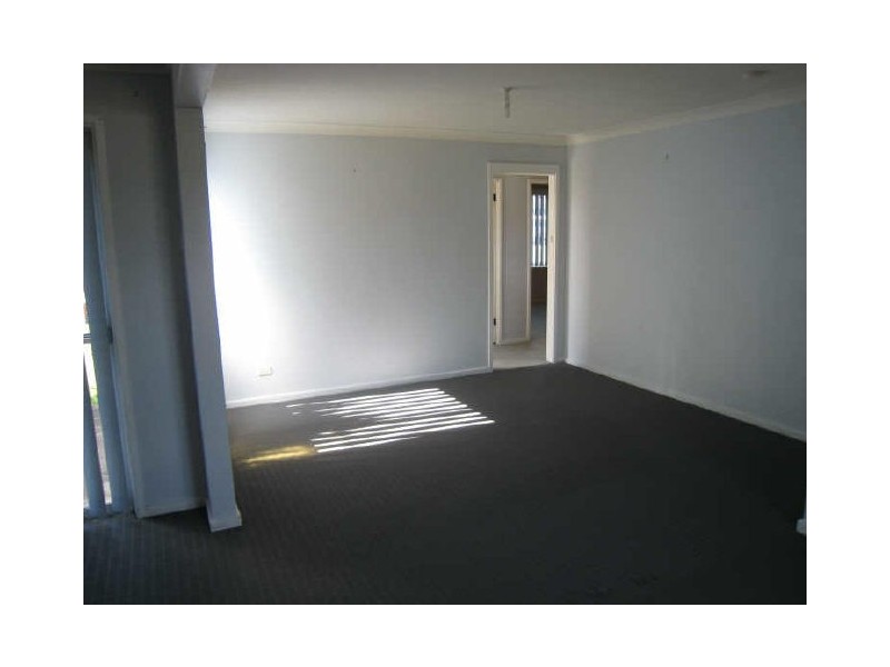 8 Sherwood Street, Elermore Vale NSW 2287