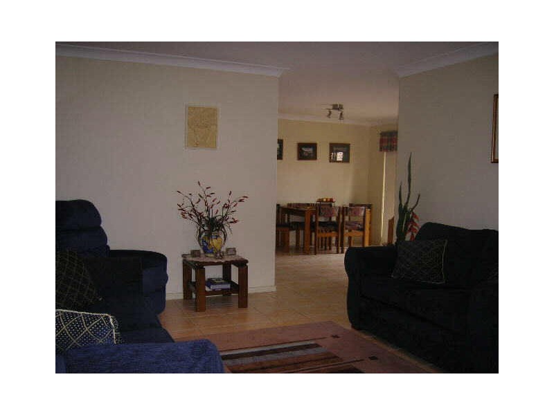 2/4 Frederick Street, Minmi NSW 2287