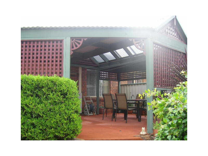 2/4 Frederick Street, Minmi NSW 2287
