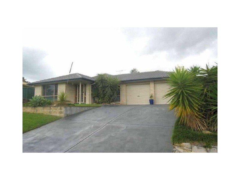 3 Almond Avenue, Fletcher NSW 2287