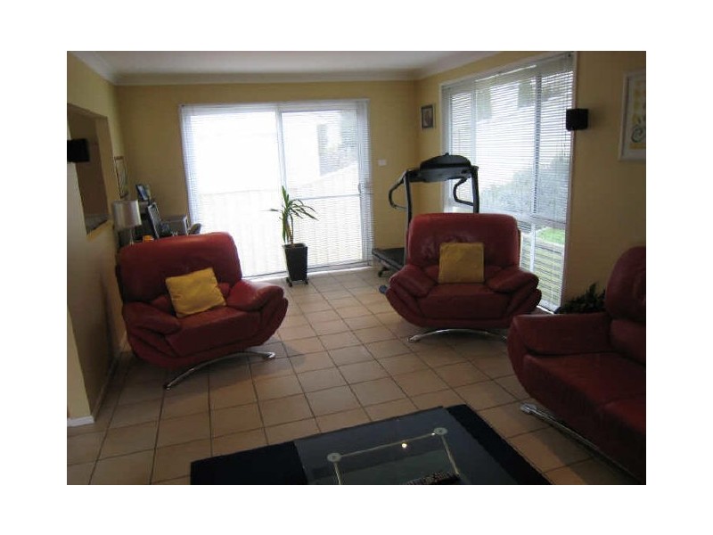 2/24 Irrawang Street, Wallsend NSW 2287