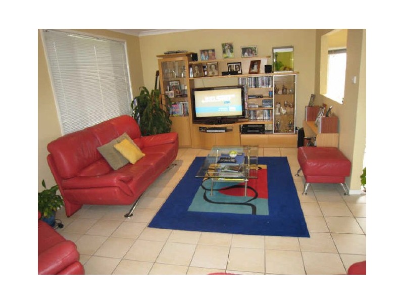 2/24 Irrawang Street, Wallsend NSW 2287