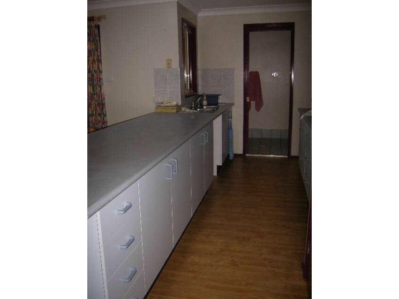 13 Glendore Parade, Maryland NSW 2287