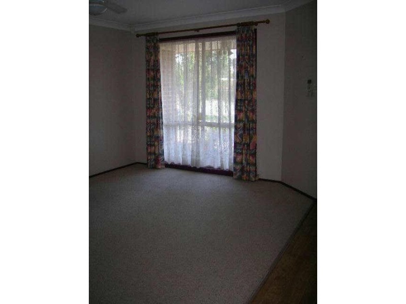 13 Glendore Parade, Maryland NSW 2287