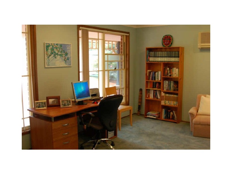 35 Mc Innes Street, Minmi NSW 2287